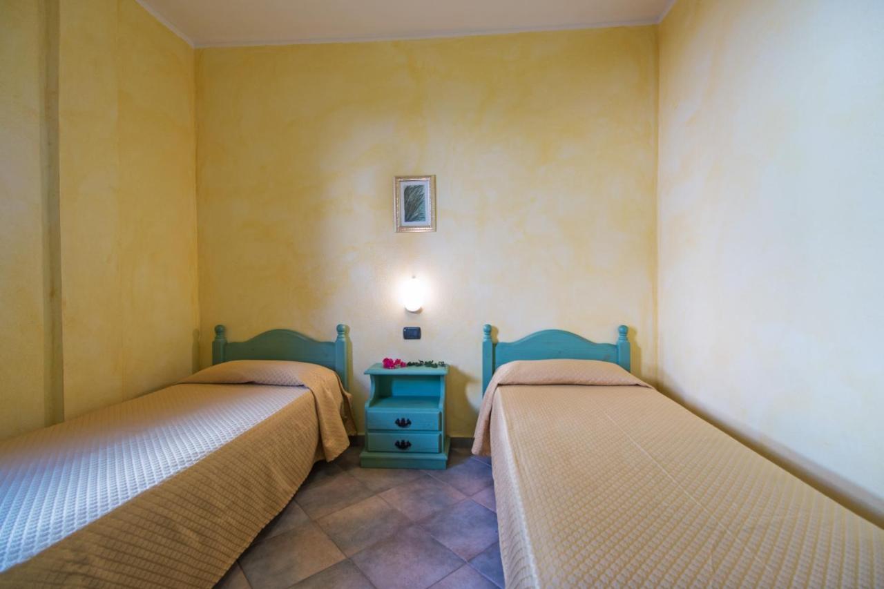 Residenza Gli Ontani Otel Orosei Dış mekan fotoğraf