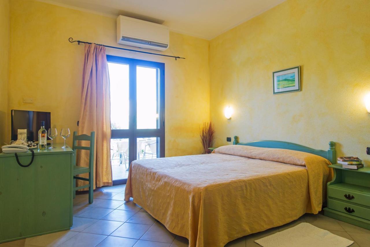 Residenza Gli Ontani Otel Orosei Dış mekan fotoğraf